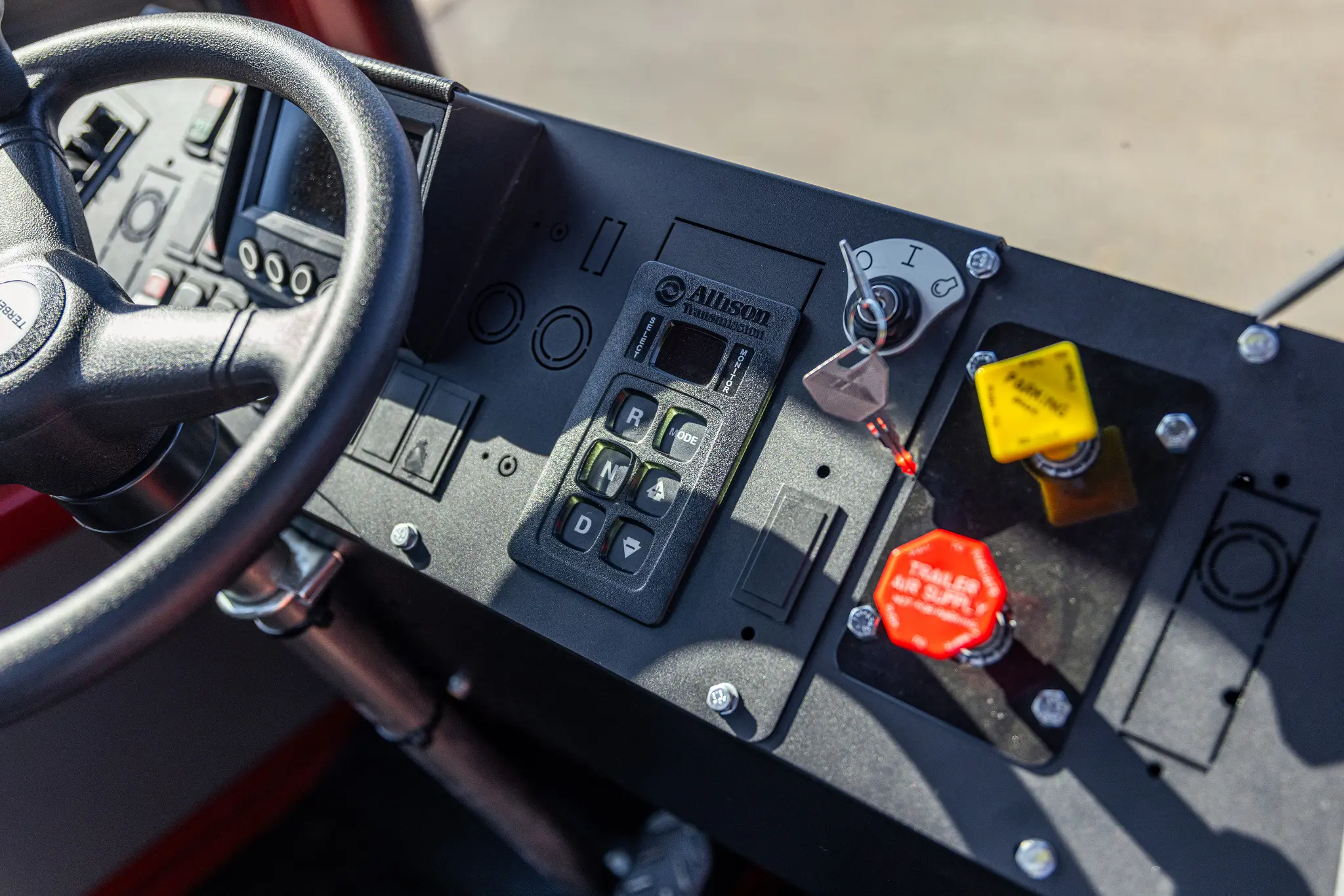 Yt 220 Terminal Tractor (5)